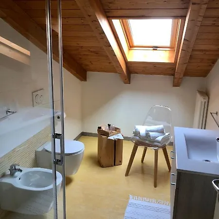 Oda ve Kahvaltı La Torretta Coniolo